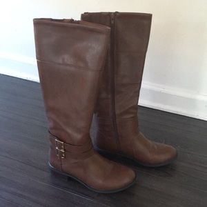 Arizona size 7 full zip boots